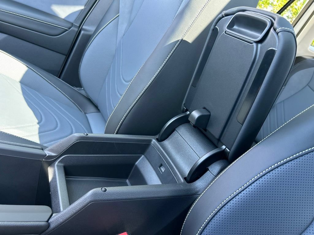 New 2026 Volkswagen Tiguan SE FWD image 40