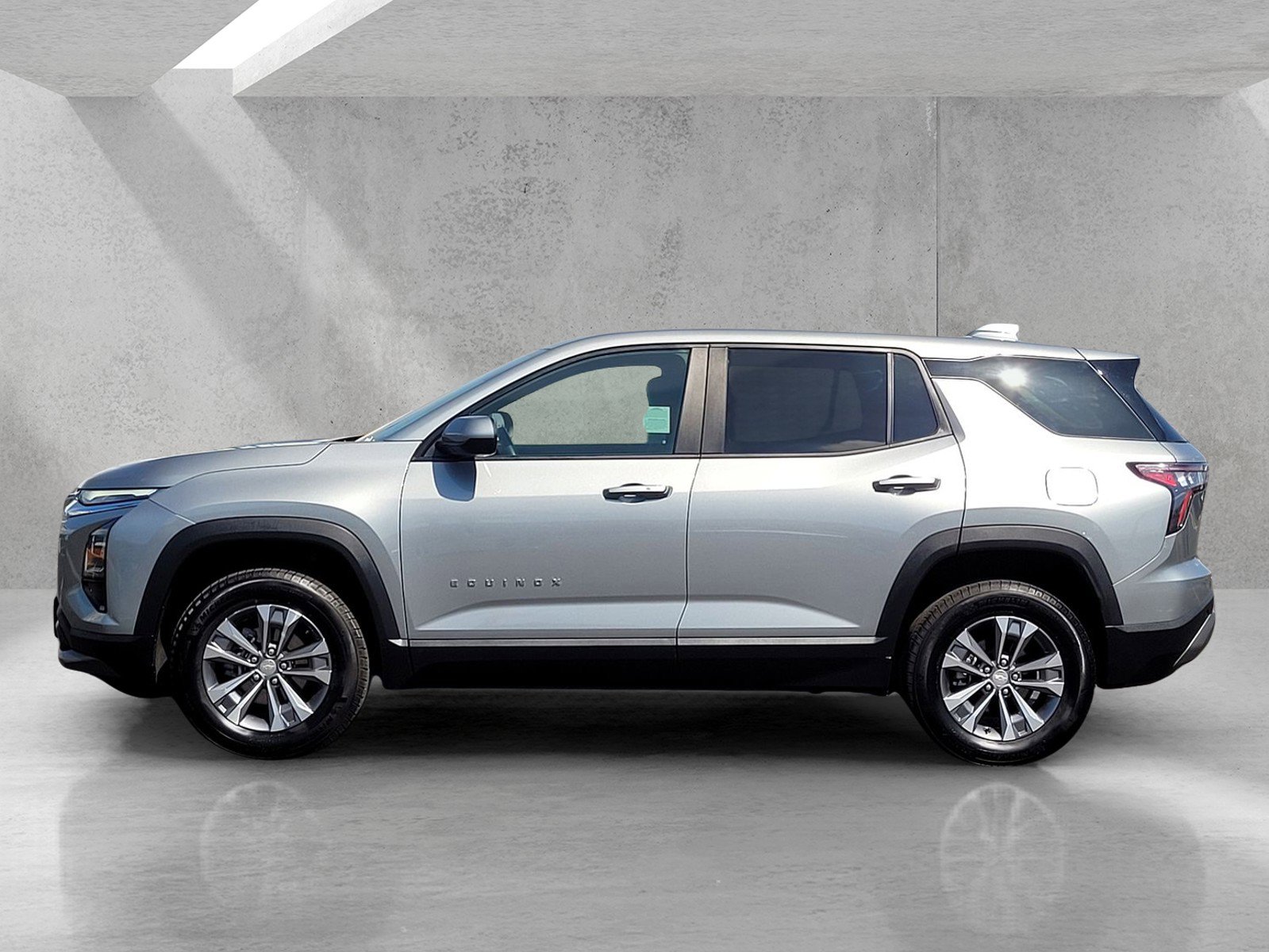 Used 2025 Chevrolet Equinox LT image 7