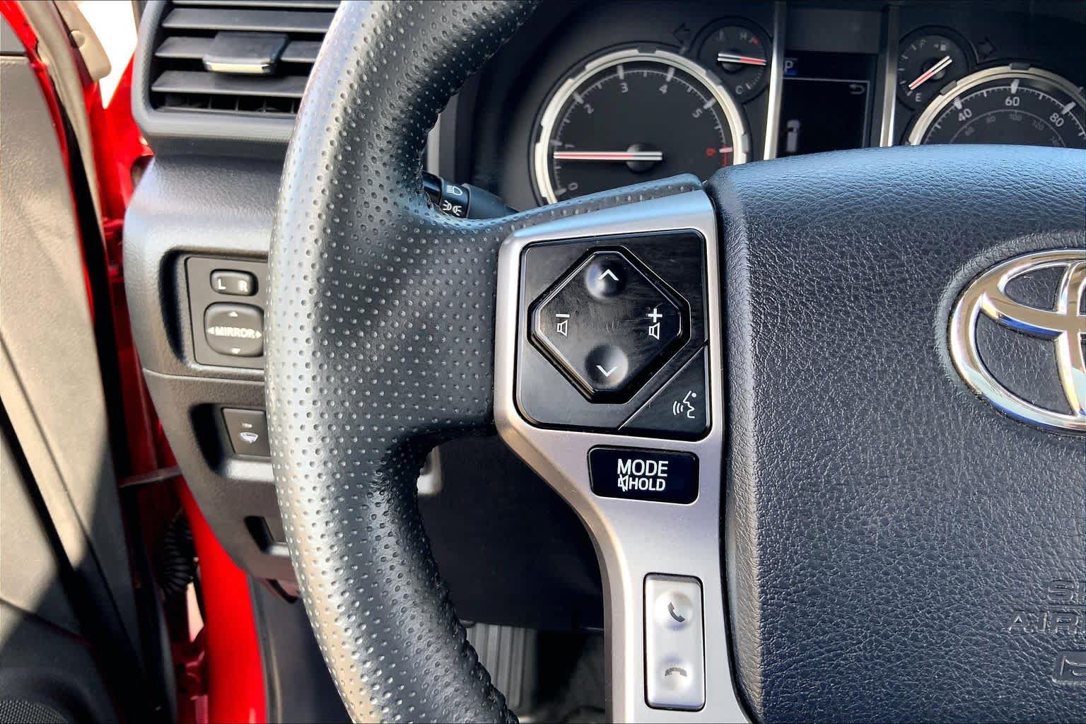 Used 2020 Toyota 4Runner Limited RWD image 23