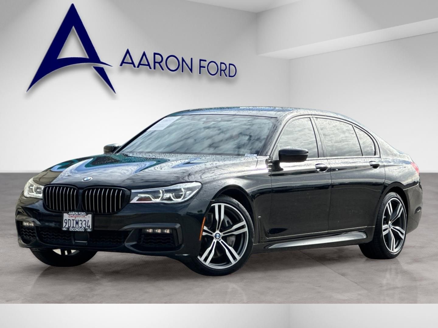 Used 2019 BMW 750i w/ M Sport Package image 2