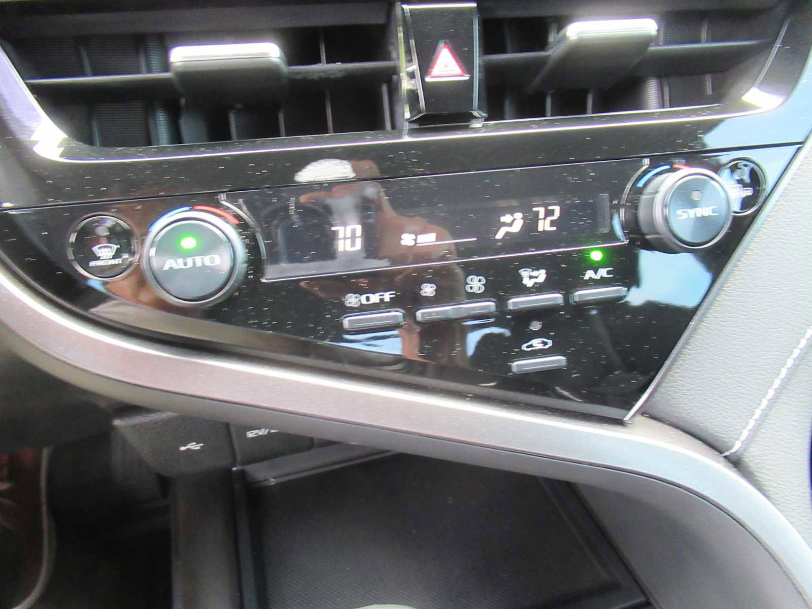 Used 2022 Toyota Camry SE image 32