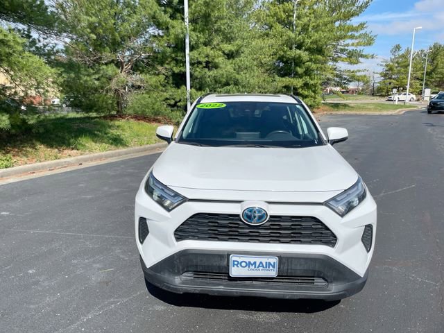 Used 2022 Toyota RAV4 XLE w/ Convenience Package image 7