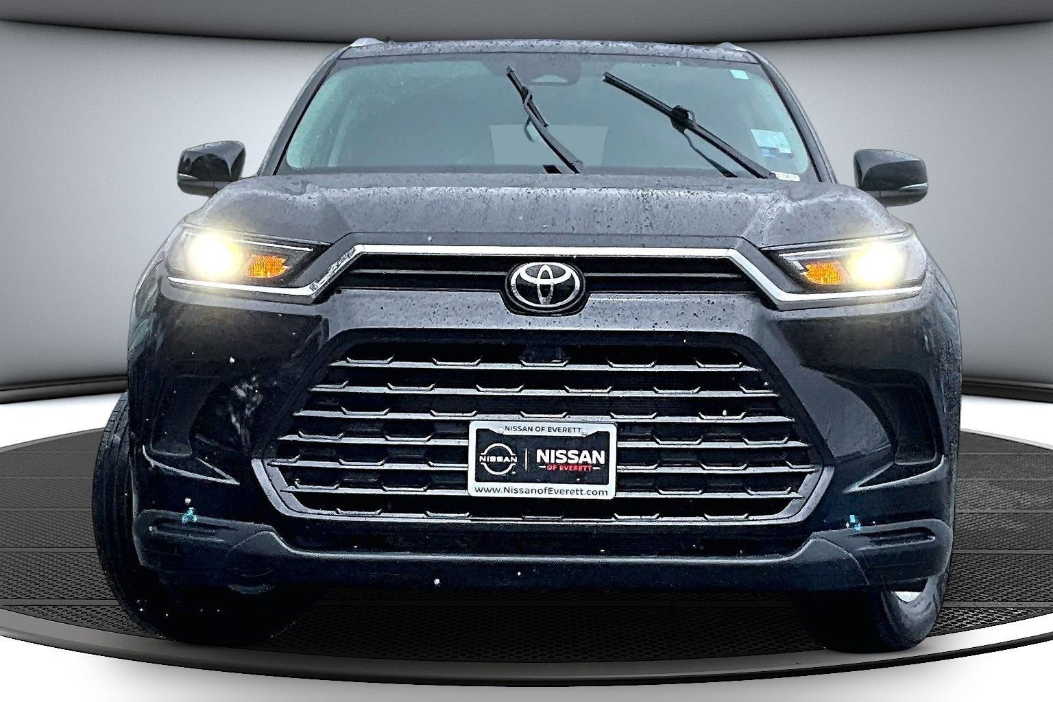 Used 2025 Toyota Grand Highlander FWD image 2