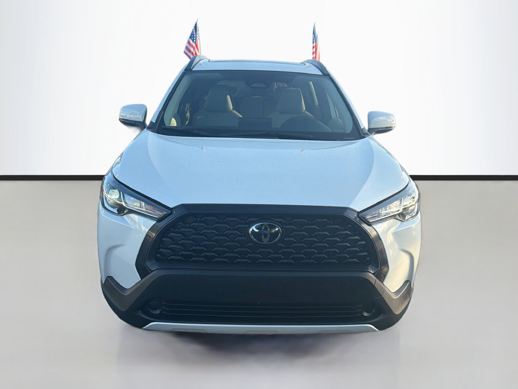Used 2023 Toyota Corolla Cross LE w/ Moonroof Package AWD/4WD image 2