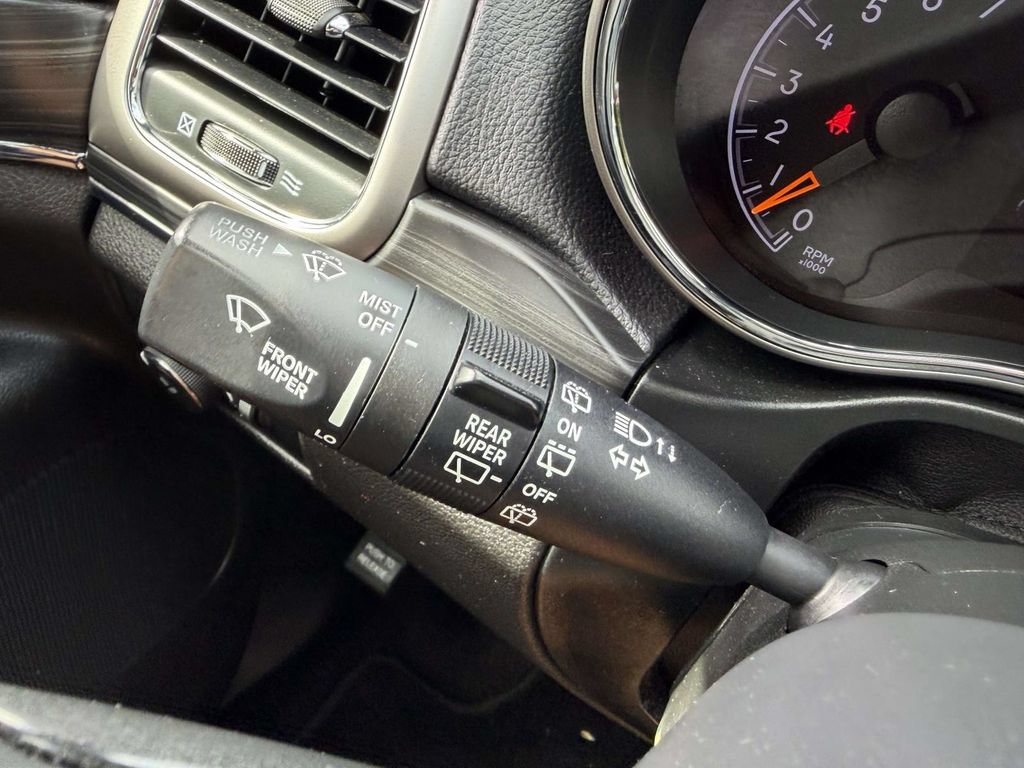 Used 2019 Jeep Grand Cherokee Limited AWD/4WD image 37