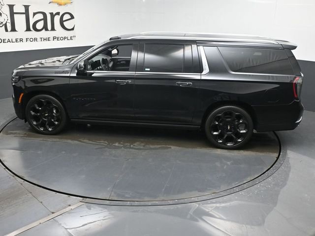 New 2025 Chevrolet Suburban High Country image 22