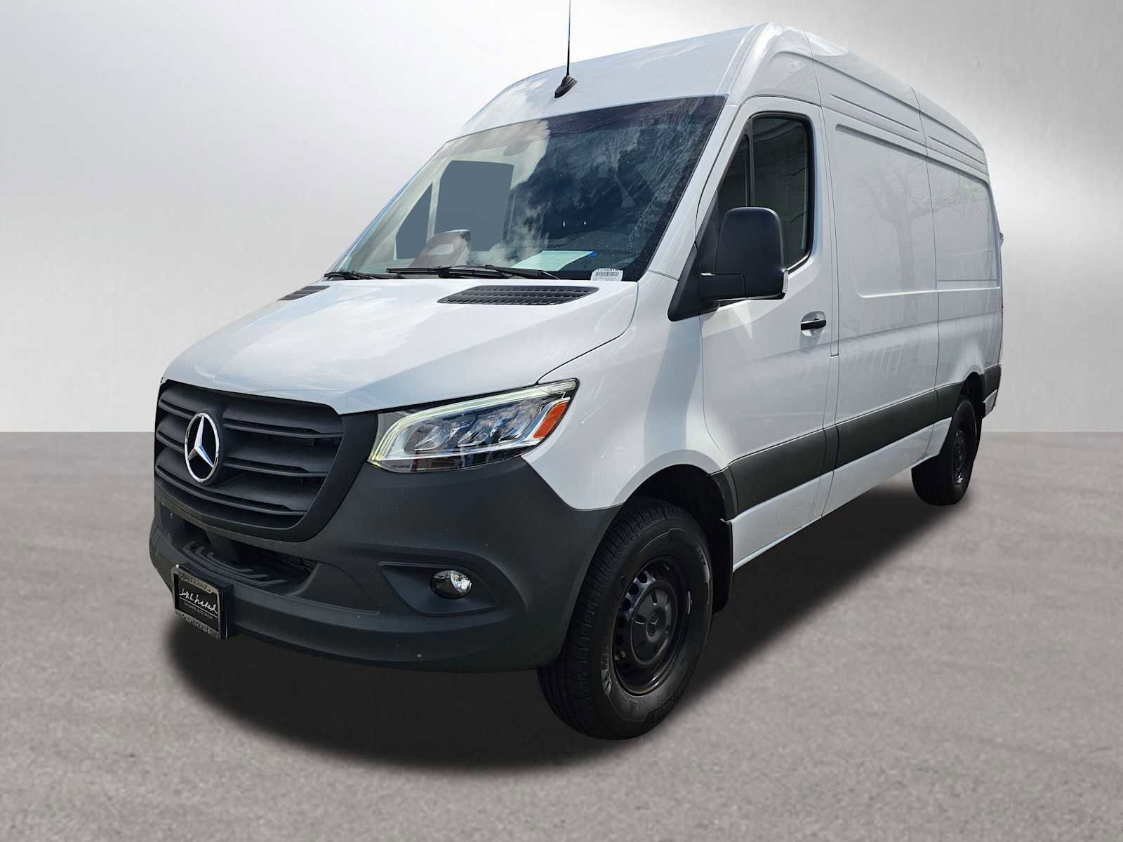 Used 2025 Mercedes-Benz Sprinter 2500 image 7