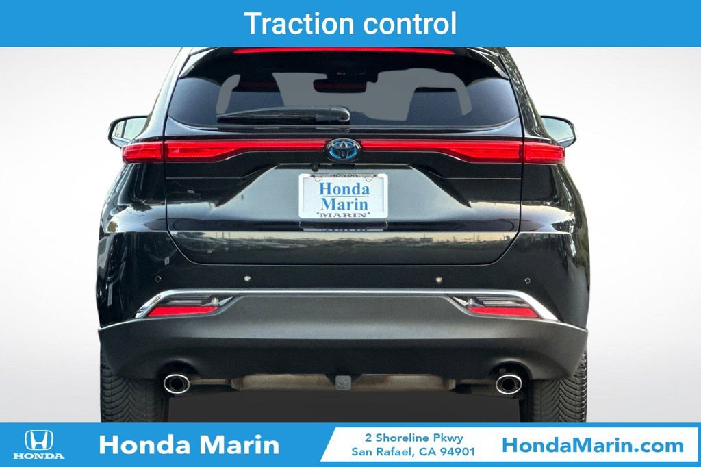 Used 2023 Toyota Venza Nightshade image 6