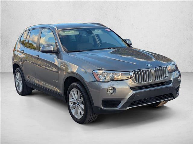 Used 2017 BMW X3 xDrive28i image 3