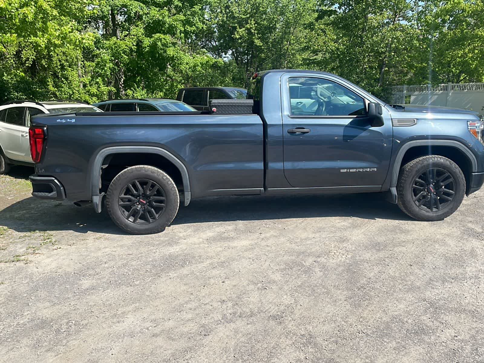 Used 2019 GMC Sierra 1500 4x4 Regular Cab w/ Convenience Package image 8