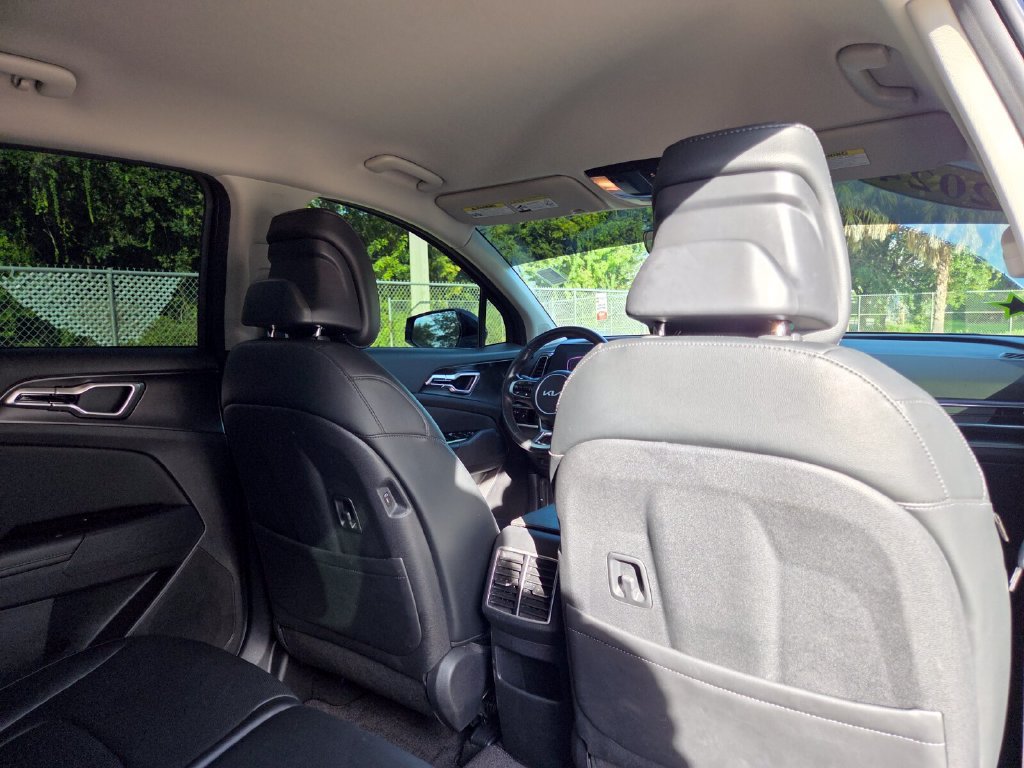 Used 2024 Kia Sportage EX FWD image 16