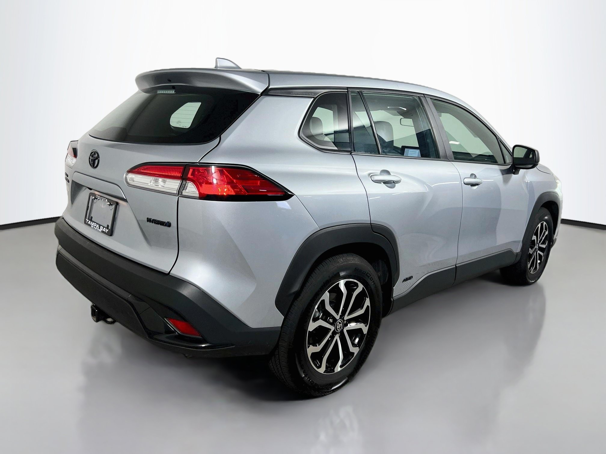 Used 2024 Toyota Corolla Cross AWD Hybrid image 4
