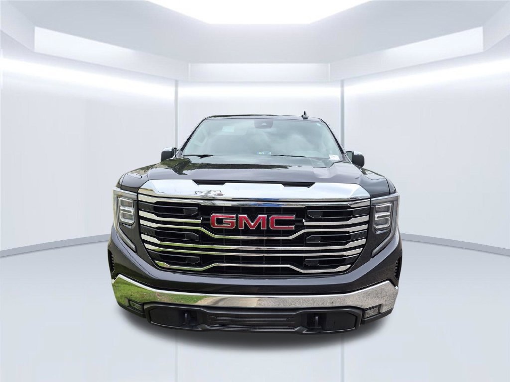 Used 2025 GMC Sierra 1500 SLT AWD/4WD image 5