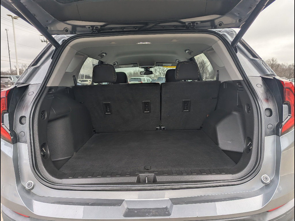 Used 2021 GMC Terrain SLE w/ Driver Convenience Package AWD/4WD image 22