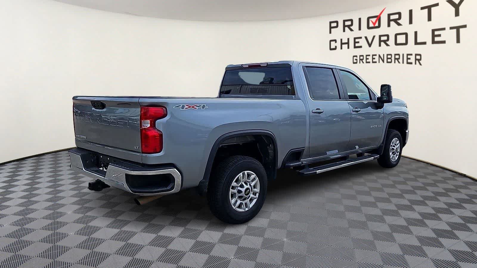 Used 2025 Chevrolet Silverado 2500 LT w/ Convenience Package AWD/4WD image 8