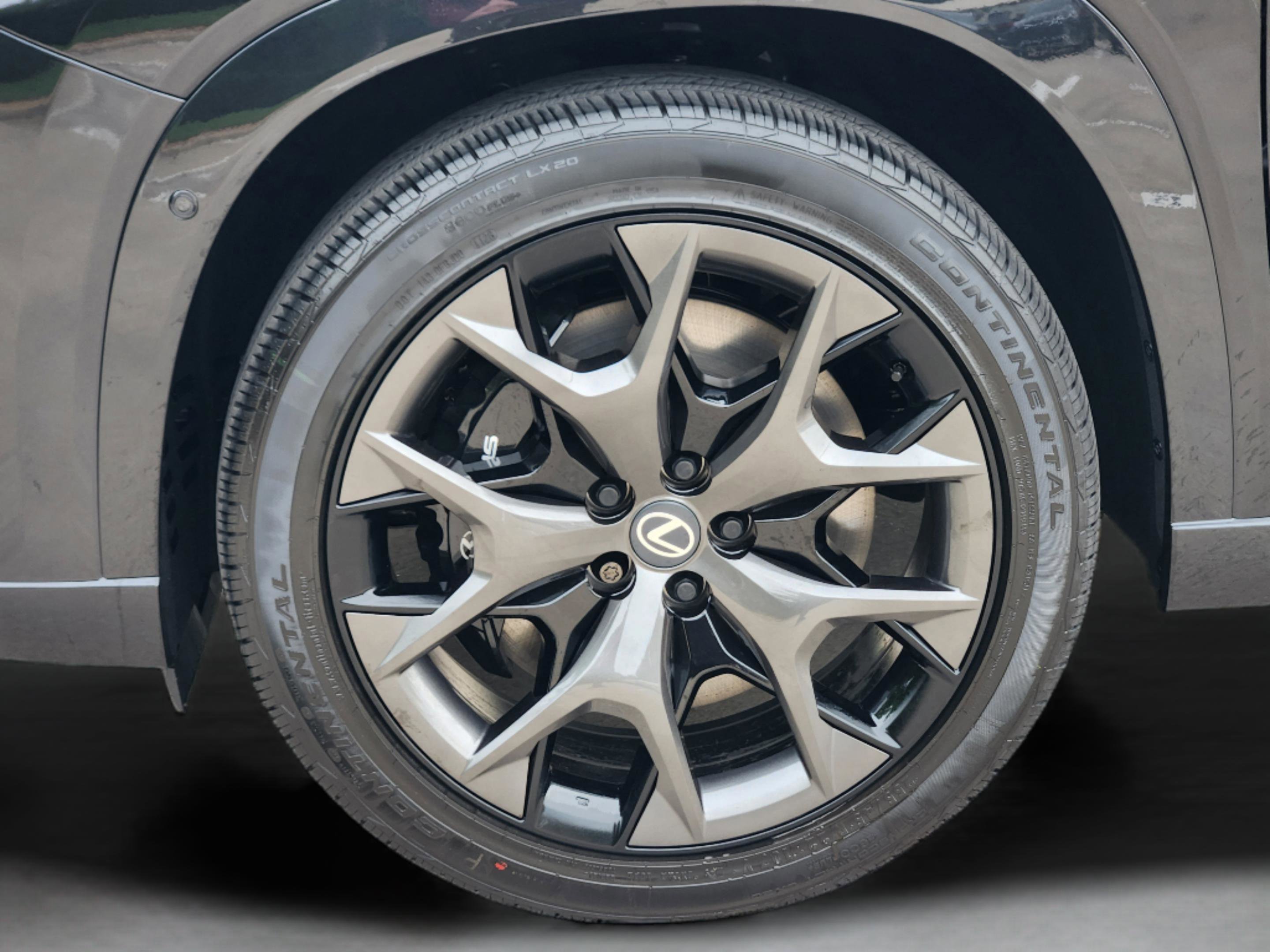 New 2026 Lexus TX 500h AWD image 21