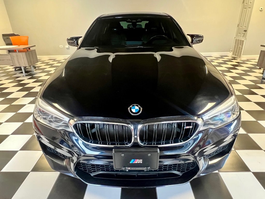 Used 2018 BMW M5 image 3