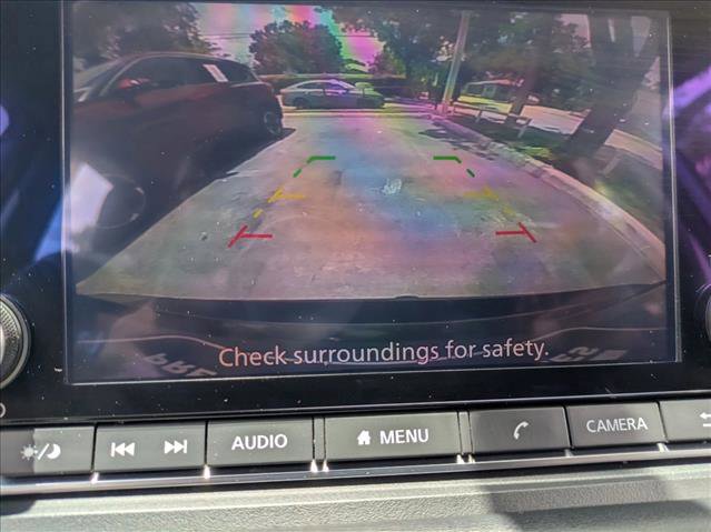 Used 2022 Nissan Rogue S FWD image 14