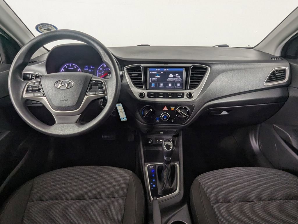 Used 2022 Hyundai Accent SEL image 16