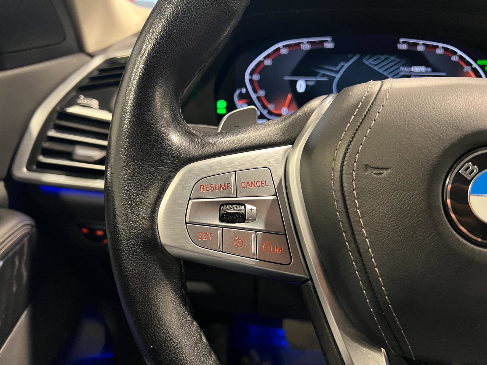 Used 2022 BMW X7 xDrive40i w/ Premium Package image 13