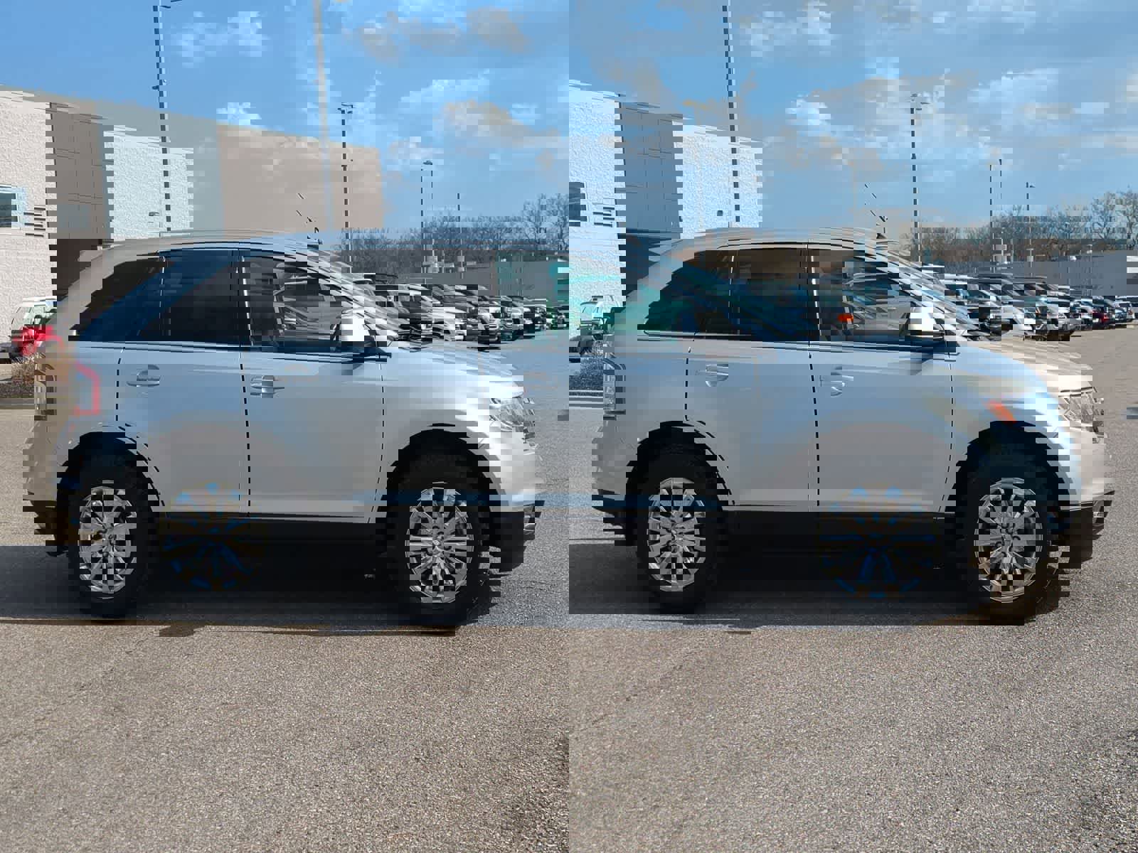 Used 2010 Ford Edge Limited AWD/4WD image 9