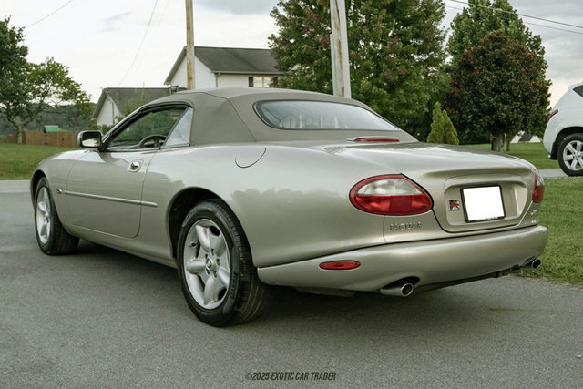 Used 1999 Jaguar XK8 Convertible image 16