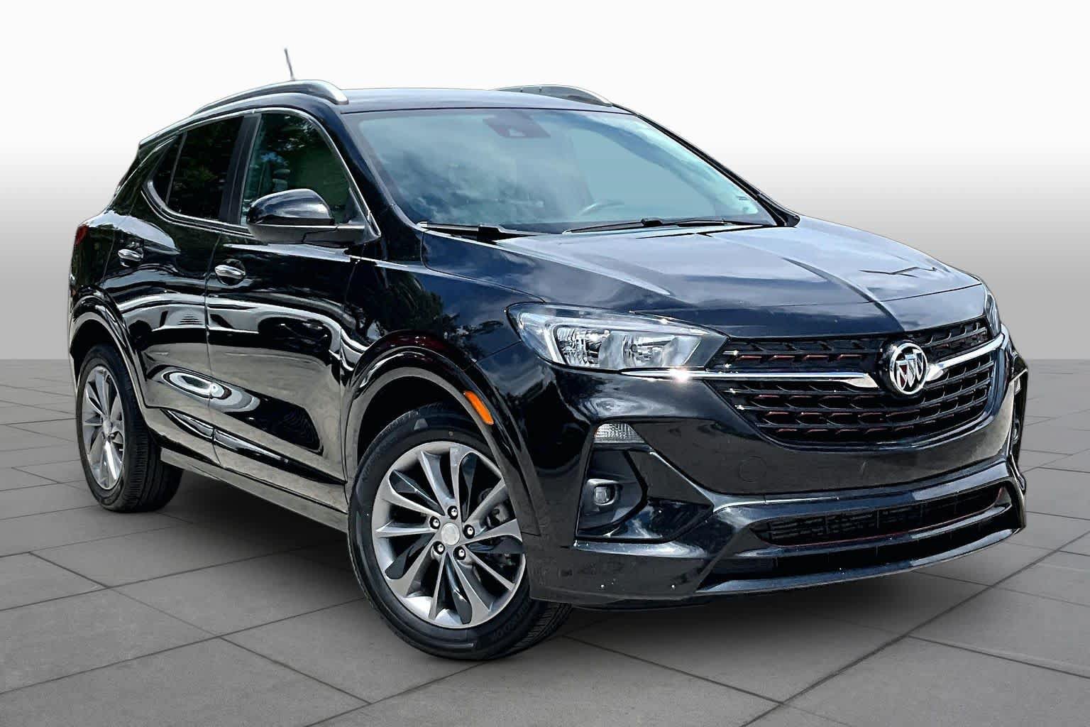 Used 2023 Buick Encore GX Select w/ Sport Touring Package FWD image 3
