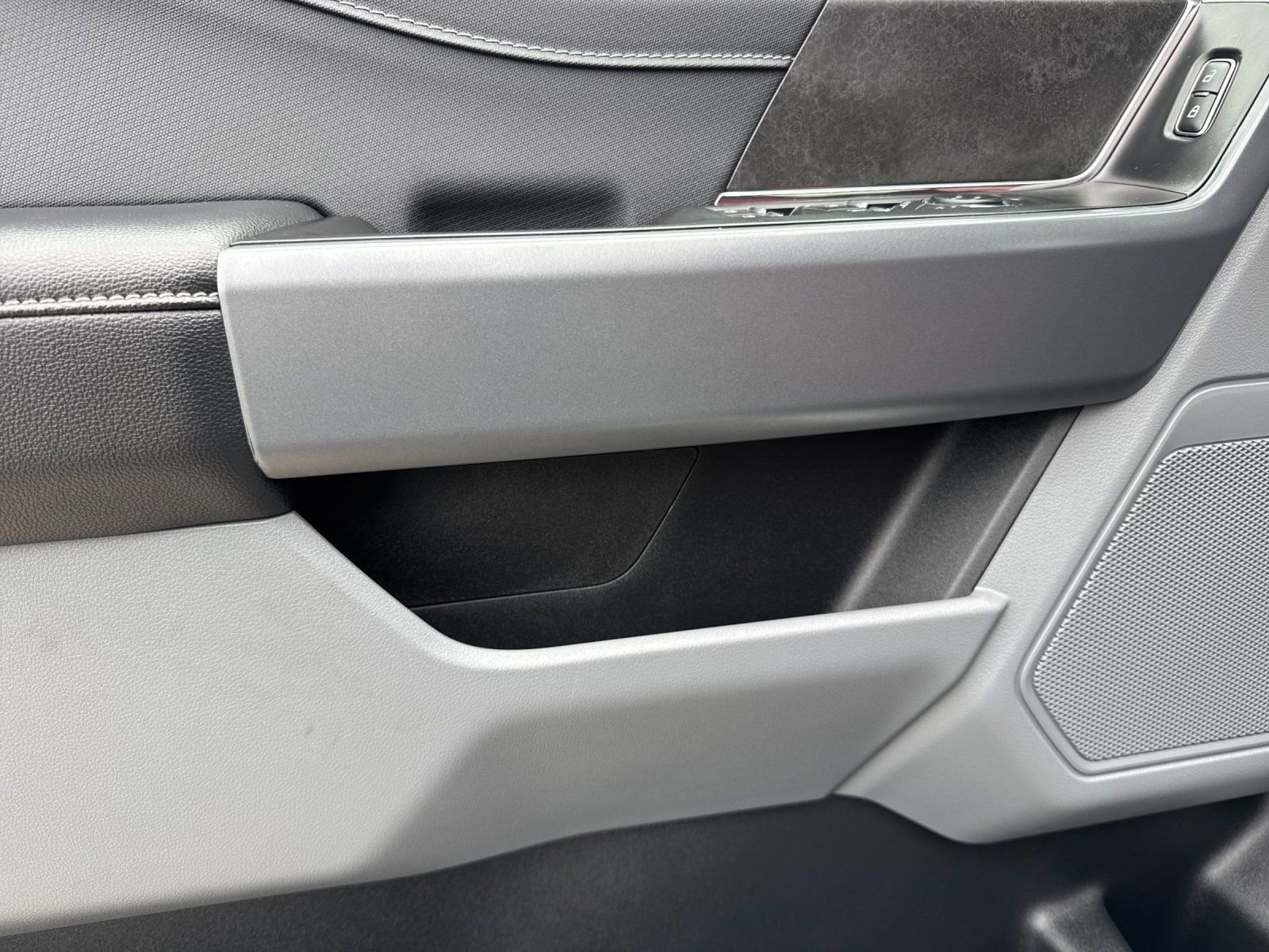 Used 2024 Ford F150 XLT w/ Equipment Group 302A MID image 11