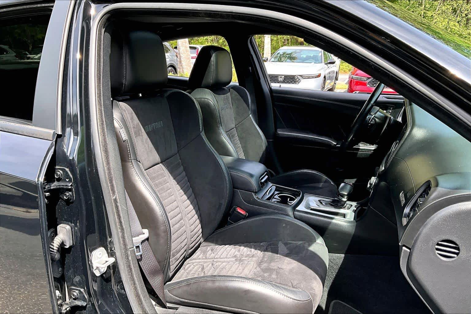Used 2021 Dodge Charger R/T w/ Daytona Edition Group RWD image 9