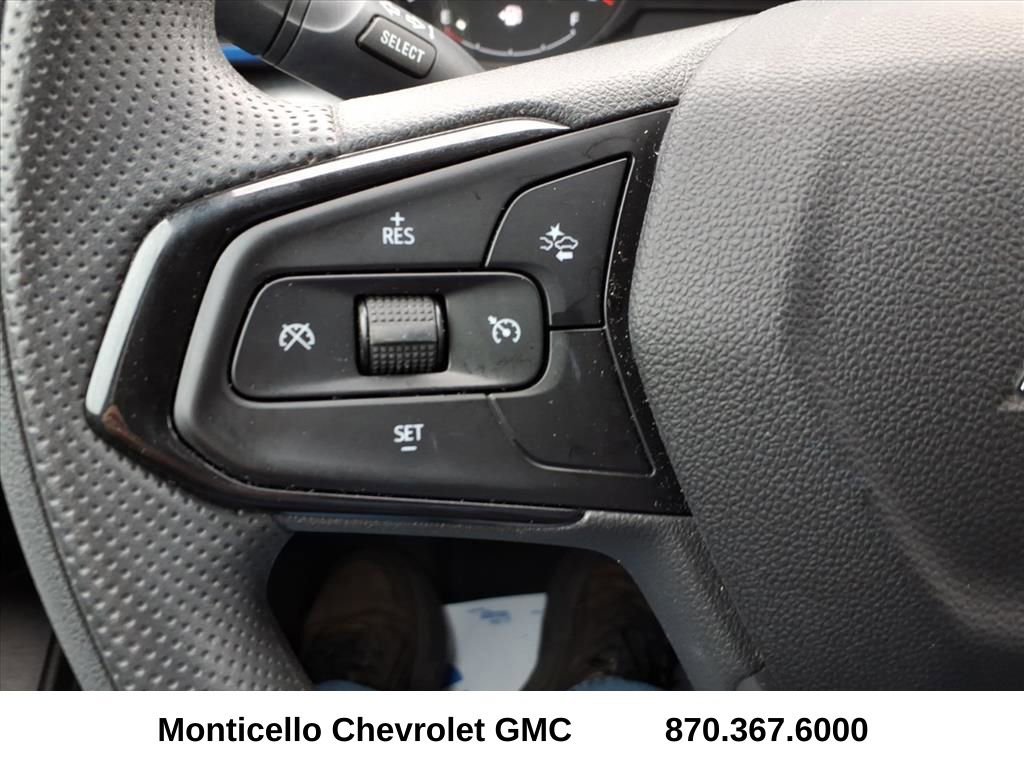 Used 2025 Chevrolet Trax LS w/ Driver Confidence Package image 17