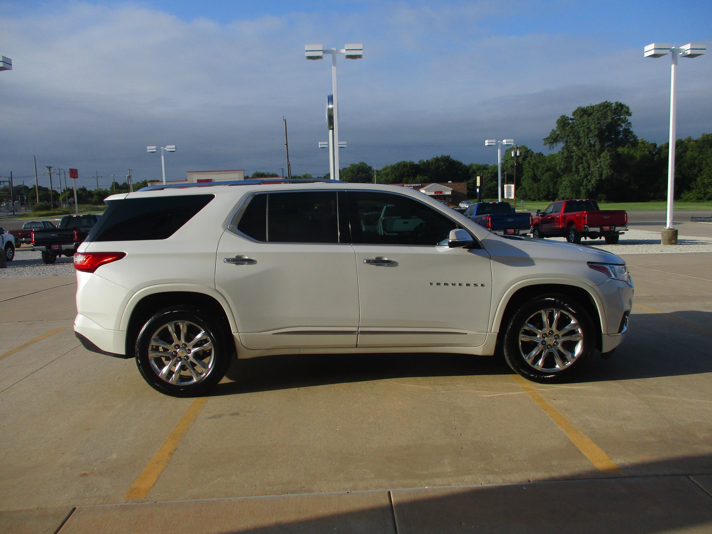 Used 2019 Chevrolet Traverse High Country AWD/4WD image 8