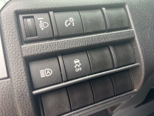 Used 2026 Toyota Tacoma SR5 AWD/4WD image 9