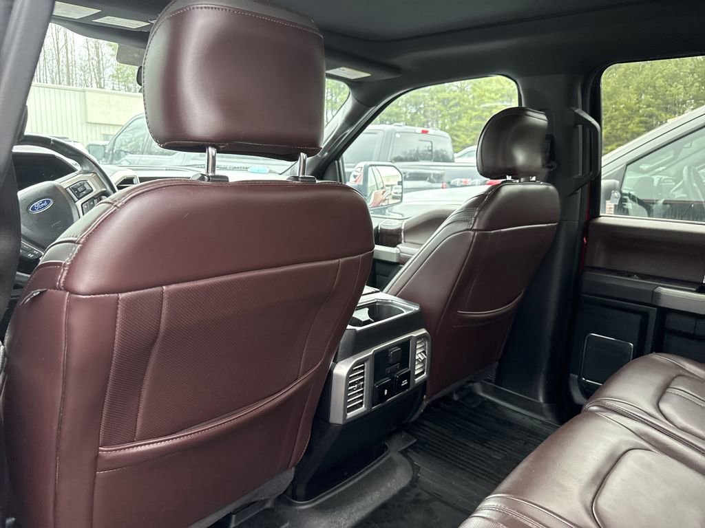 Used 2017 Ford F150 Platinum w/ Equipment Group 701A Luxury image 15