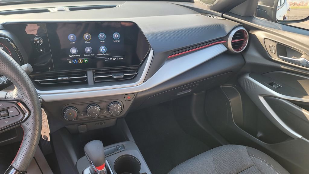 Used 2024 Chevrolet Trax RS w/ Driver Confidence Package image 21