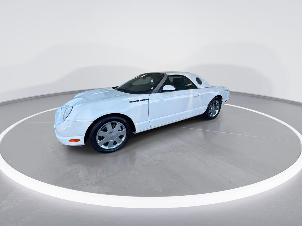 Used 2002 Ford Thunderbird RWD image 4