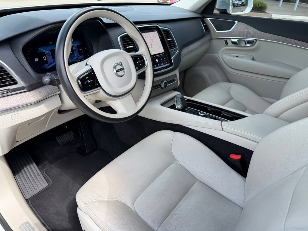Used 2023 Volvo XC90 B6 Core w/ Protection Package Premier AWD/4WD image 11