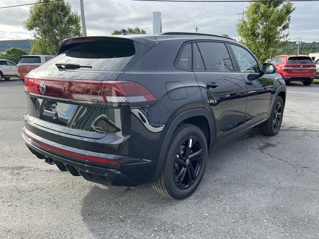 New 2025 Volkswagen Atlas Cross Sport SEL R-Line image 4