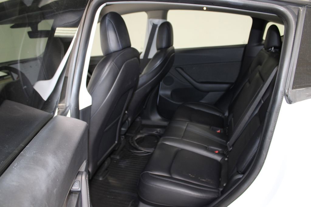 Used 2021 Tesla Model Y Long Range image 19