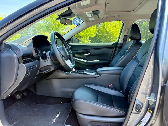 Used 2023 Nissan Sentra SR w/ SR Premium Package FWD image 27