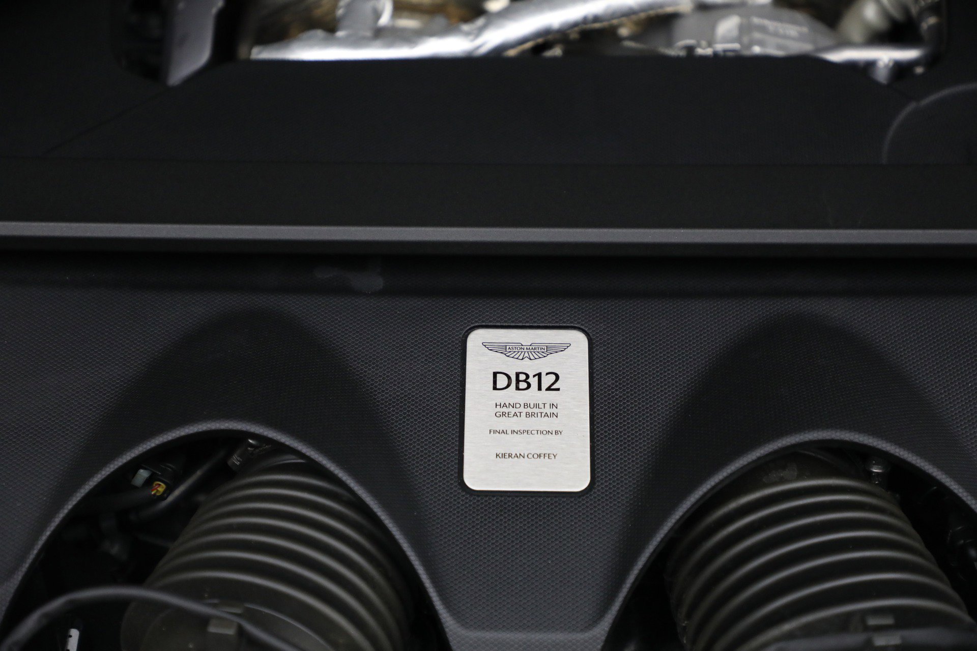 Used 2024 Aston Martin DB12 Convertible image 36