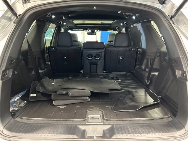 Certified 2026 Honda Pilot Black Edition image 24