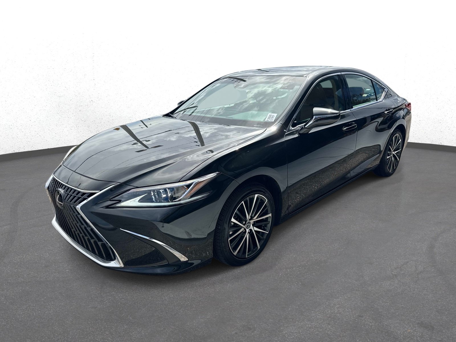 Used 2025 Lexus ES 350 w/ Premium Package FWD image 7
