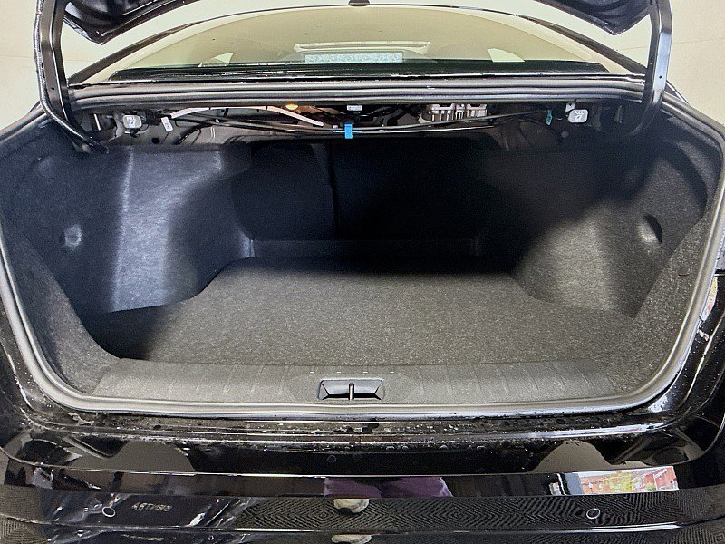 New 2026 Nissan Sentra SR w/ SR Premium Package FWD image 25