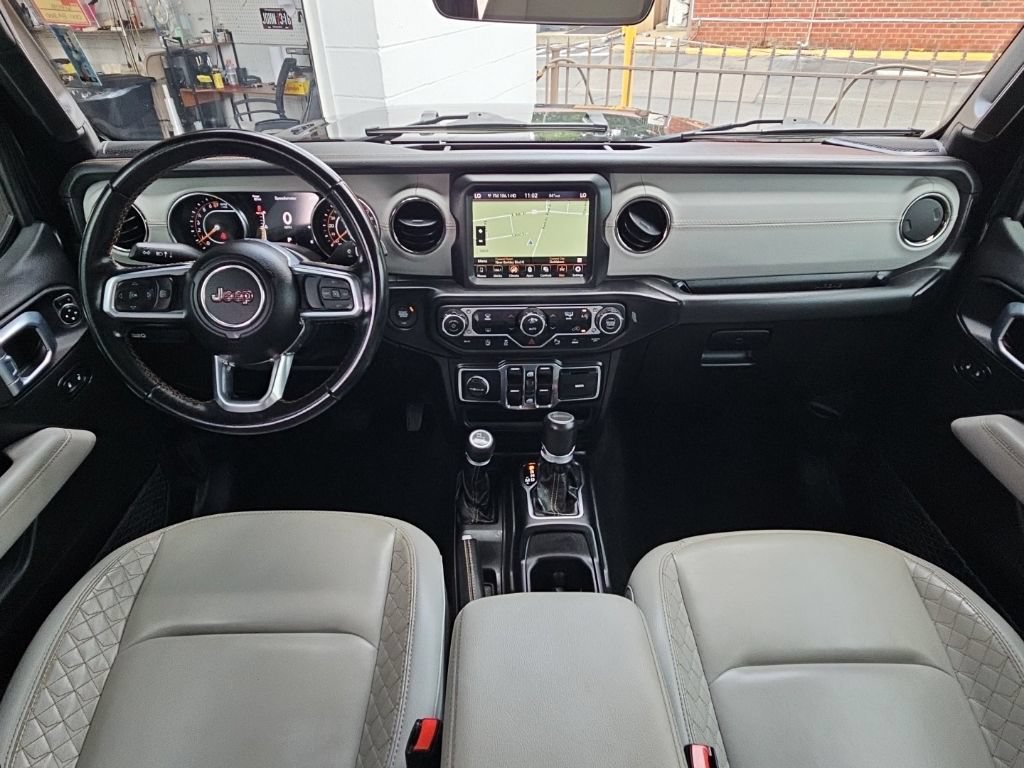 Used 2021 Jeep Gladiator Overland AWD/4WD image 9