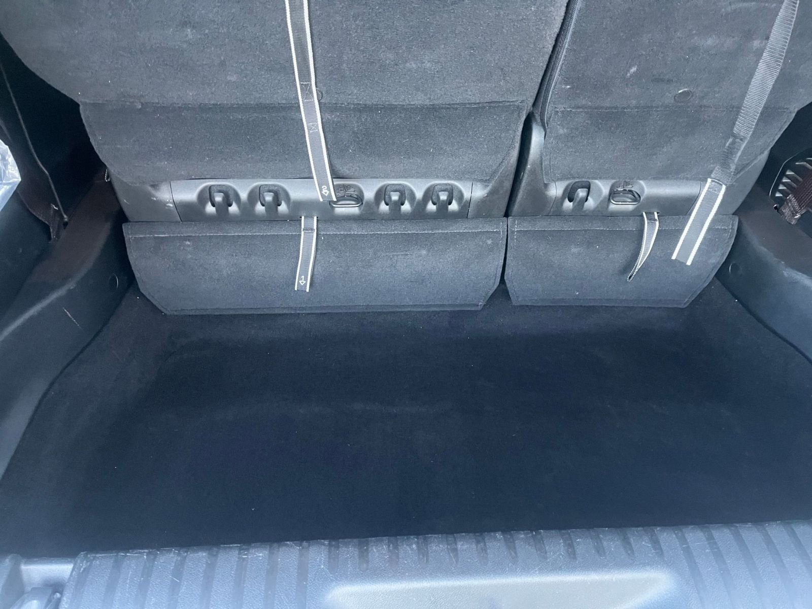 Used 2025 Chrysler Pacifica Select image 32