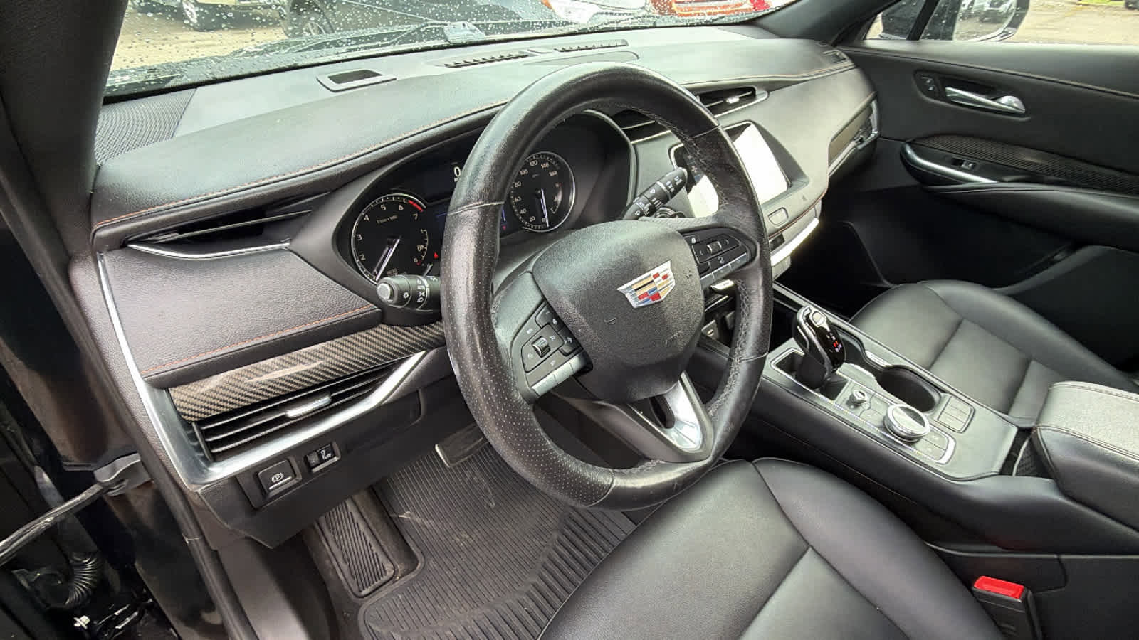 Used 2021 Cadillac XT4 Sport w/ Cold Weather Package image 10