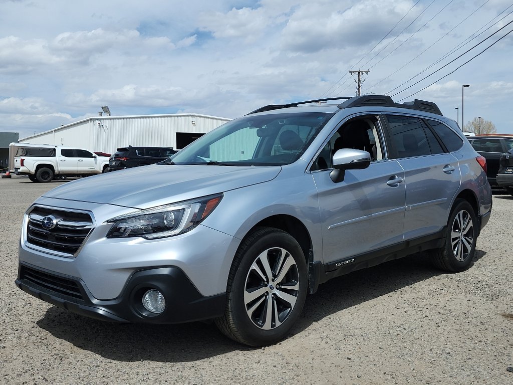Used 2018 Subaru Outback 2.5i Limited image 1
