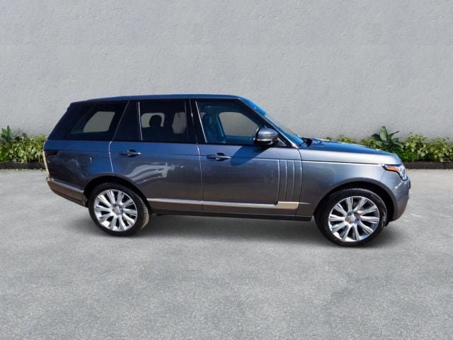 Used 2015 Land Rover Range Rover Supercharged AWD/4WD image 5