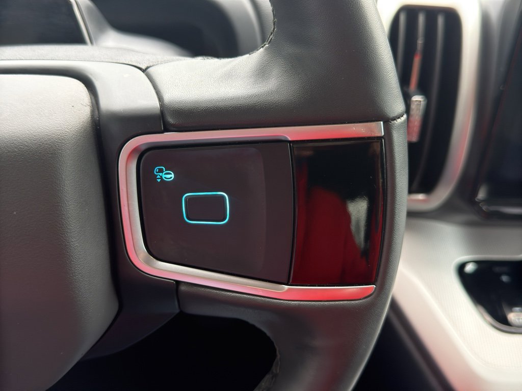 Used 2025 Ford Expedition Active image 16