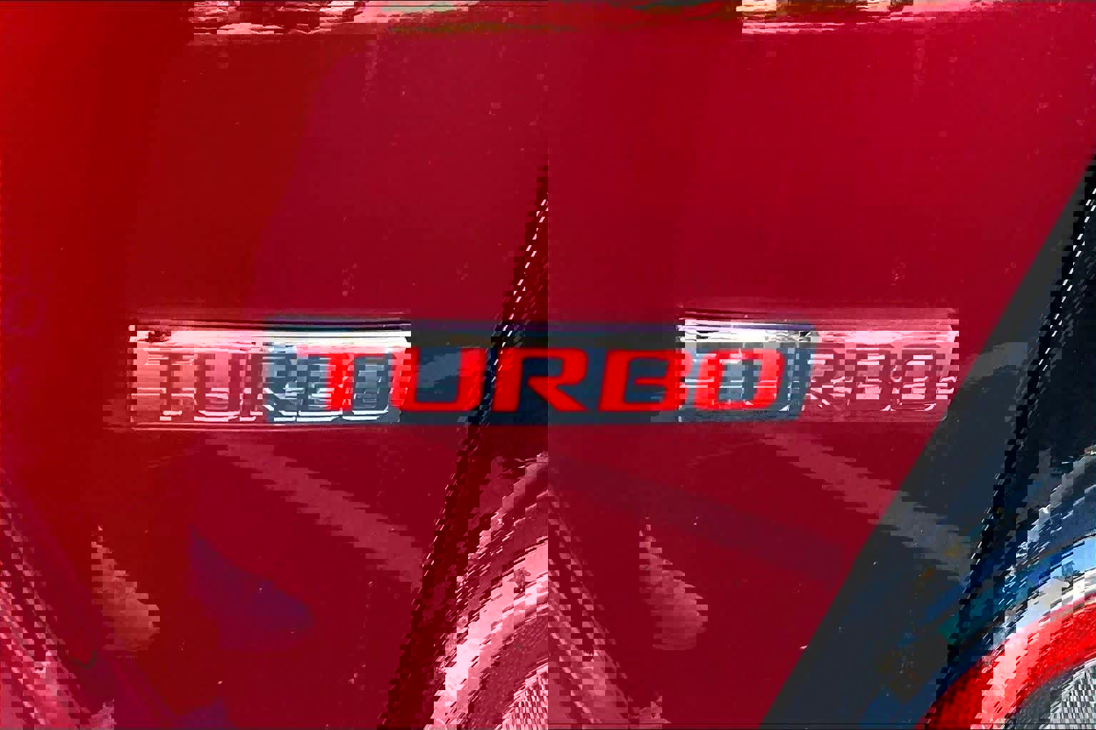 Used 2015 Chevrolet Sonic RS image 9